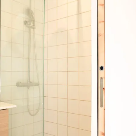 Renovated For 4 People Apartment Pantin